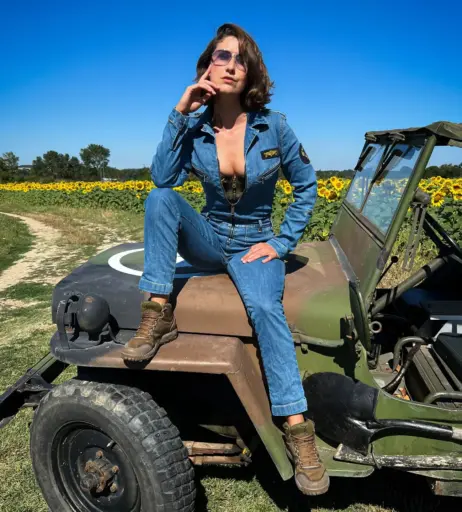 Image 23046743 from Nephael - French TV Presenter