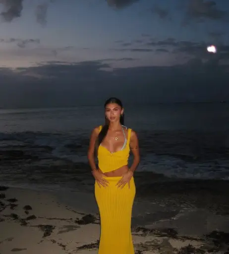 Image 23042070 from Bella Ramirez/bellarmrz