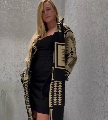 Image 23049898 from Holly Holm