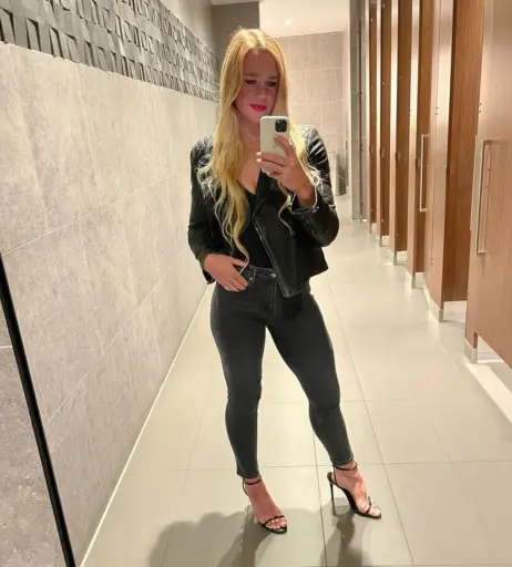 Image 23049793 from Holly Holm