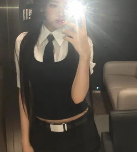 Image 23028983 from An Yujin 안유진 | YUJIN