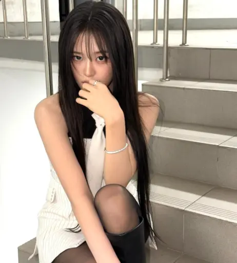 Image 23028884 from An Yujin 안유진 | YUJIN