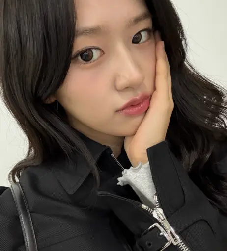 Image 23028826 from An Yujin 안유진 | YUJIN