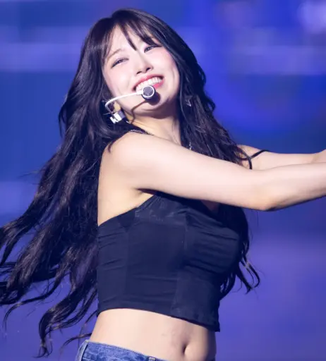 Image 23028693 from An Yujin 안유진 | YUJIN