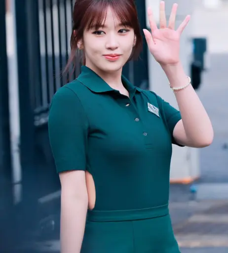 Image 23028639 from An Yujin 안유진 | YUJIN