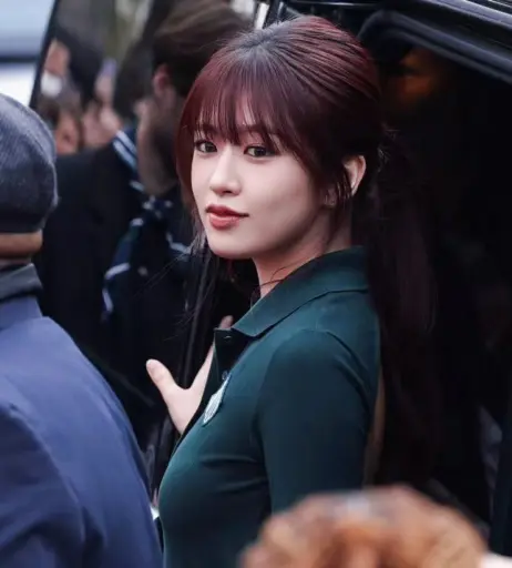Image 23028649 from An Yujin 안유진 | YUJIN
