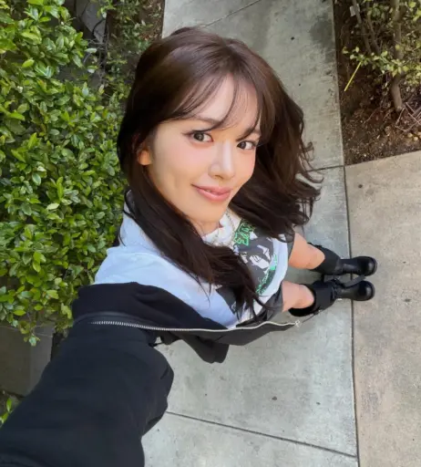 Image 23029100 from An Yujin 안유진 | YUJIN