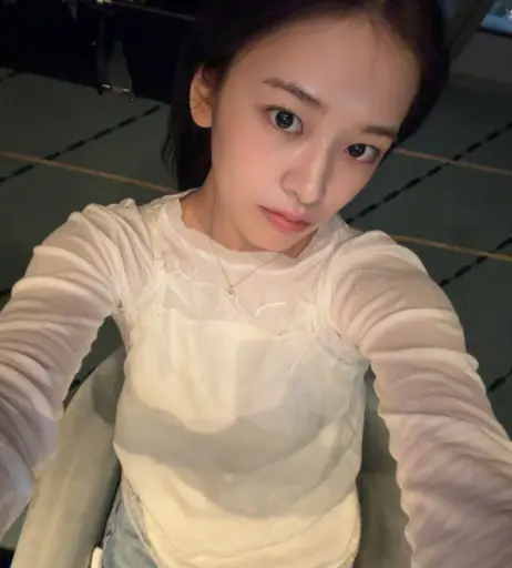 Image 23029082 from An Yujin 안유진 | YUJIN