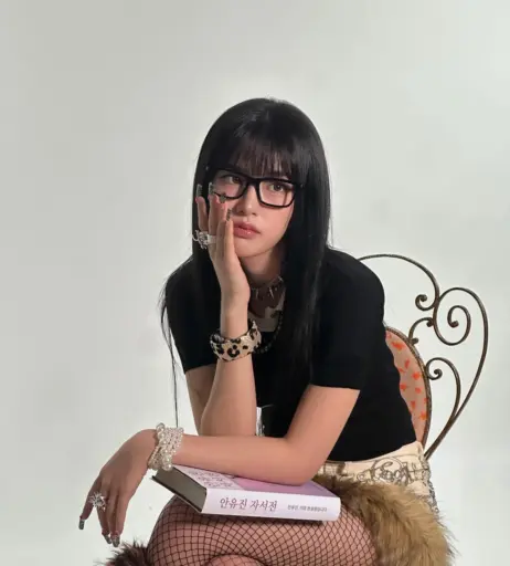 Image 23029019 from An Yujin 안유진 | YUJIN
