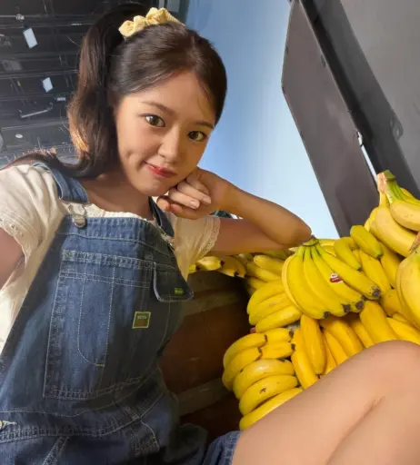 Image 23029062 from An Yujin 안유진 | YUJIN