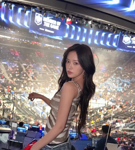 Image 23029069 from An Yujin 안유진 | YUJIN