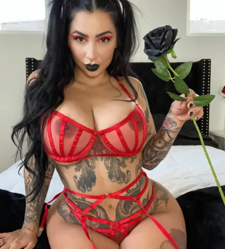 Image 2303553 from Cassie Curses