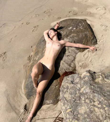 Image 2303605 from Julesari