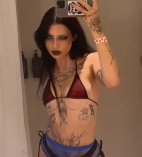 Image 23030992 from DeathbyRomy