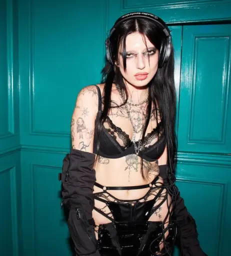 Image 23030940 from DeathbyRomy