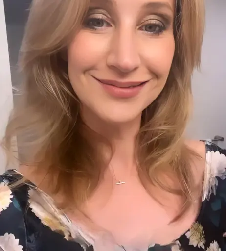 Image 23004671 from Maude Garrett