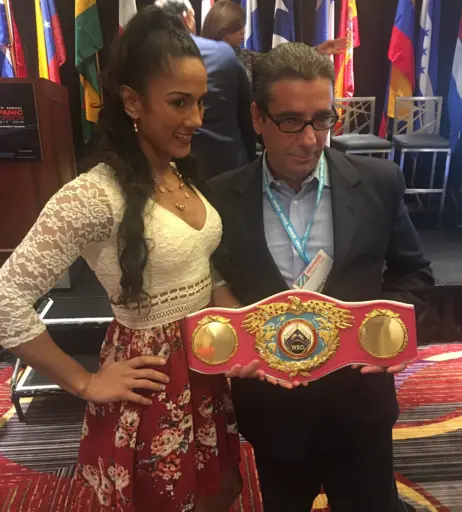Image 23088682 from Amanda Serrano / Puerto Rican Boxer