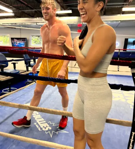 Image 23088617 from Amanda Serrano / Puerto Rican Boxer