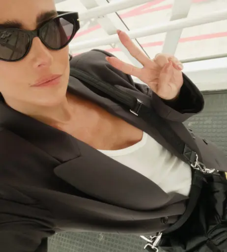 Image 23085604 from Deborah Secco