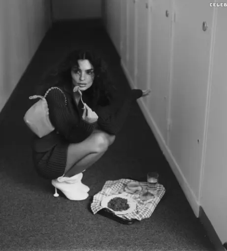 Image 2896429 from Emily Ratajkowski