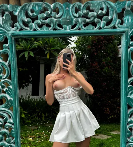 Image 289990 from Hotcryst