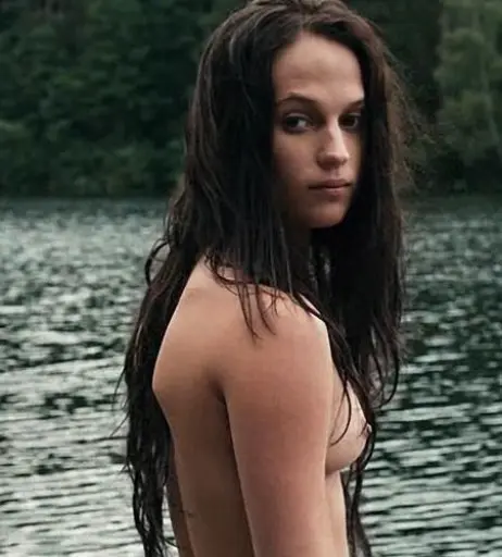 Image 2884660 from Alicia Vikander