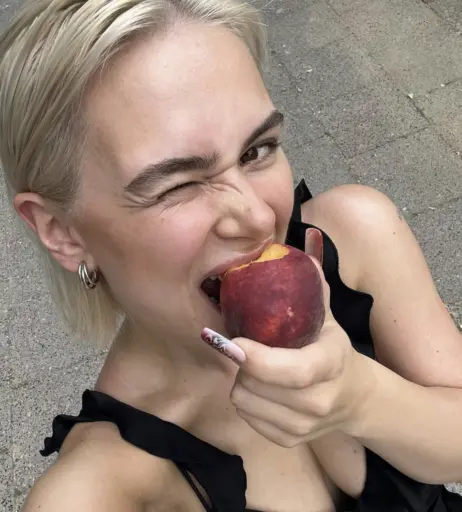 Image 2883498 from Mathea