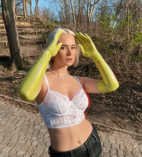 Image 2883161 from Mathea