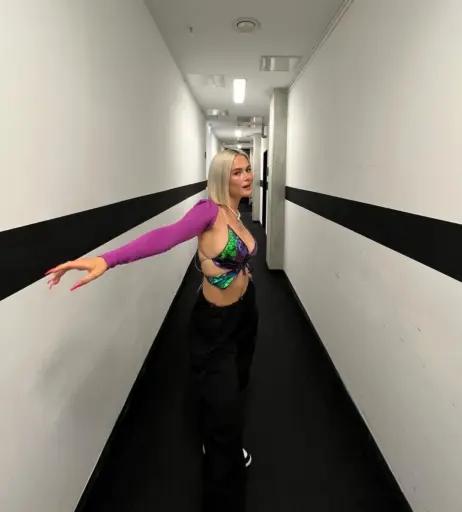 Image 2883135 from Mathea