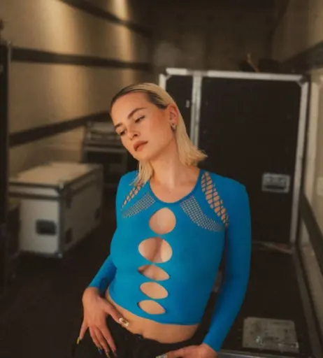 Image 2883387 from Mathea