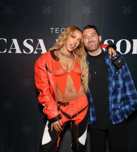 Image 2880795 from Tinashe