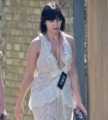 Image 2876840 from Daisy Lowe