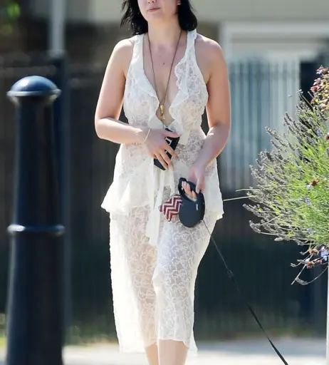 Image 2876872 from Daisy Lowe