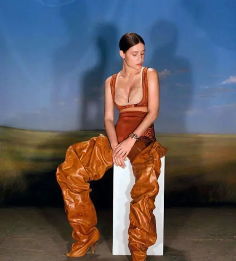 Image 2876490 from Adèle Exarchopoulos