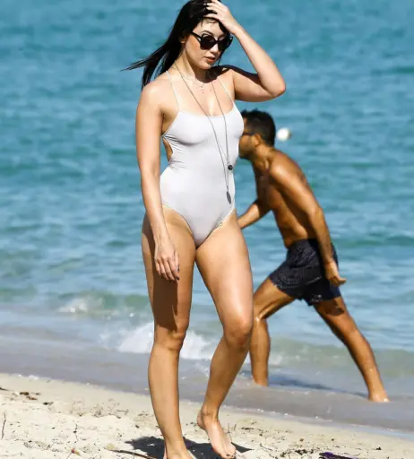 Image 2876387 from Daisy Lowe