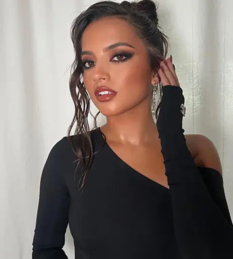 Image 2876229 from Isabela Merced