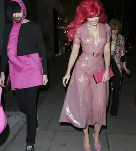 Image 2877403 from Daisy Lowe