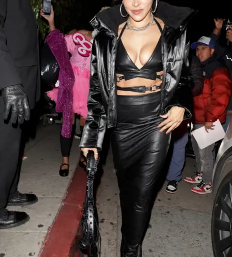 Image 2879336 from Tinashe