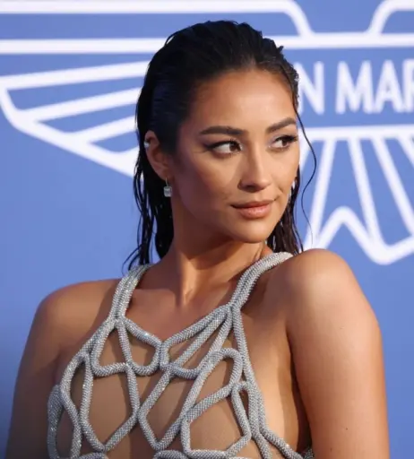 Image 2865473 from Shay Mitchell