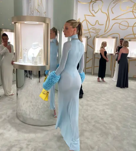 Image 2865046 from Elsa Hosk