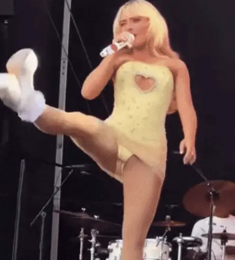 Image 2861510 from Sabrina Carpenter