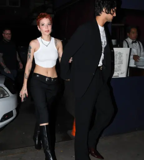 Image 2861380 from Halsey