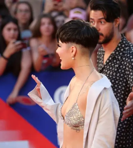 Image 2861323 from Halsey