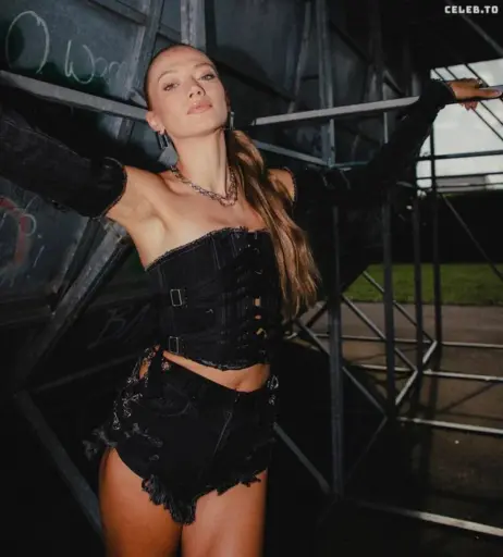 Image 2862000 from Leony Burger