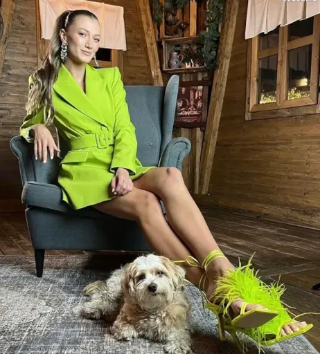 Image 2862007 from Leony Burger