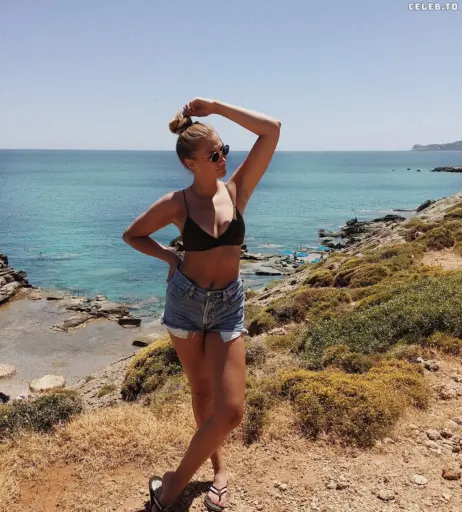 Image 2862243 from Leony Burger