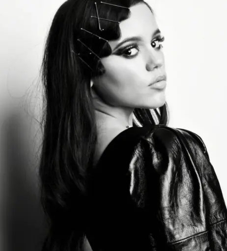 Image 2863585 from Jenna Ortega