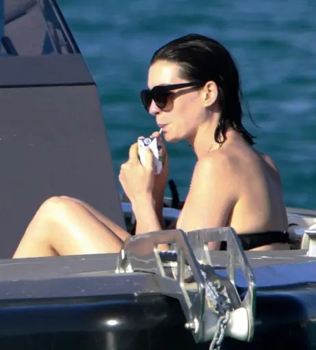 Image 2851677 from Anne Hathaway