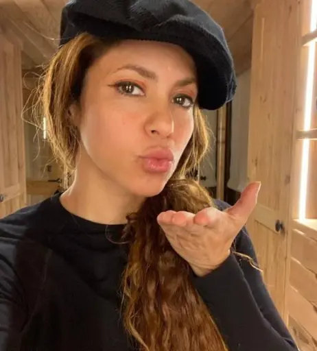 Image 2852356 from Shakira