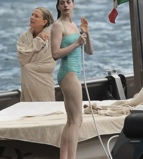 Image 2853550 from Anne Hathaway